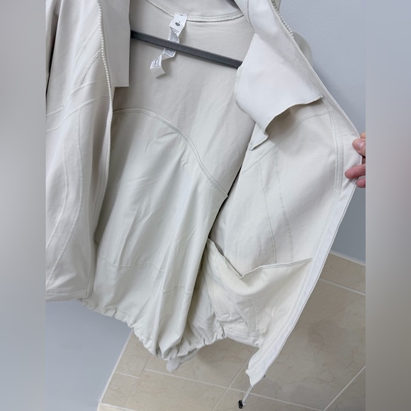 Lululemon Athletica Women's Define Relaxed Fit Luon Jacket - Picture 3 of 9
